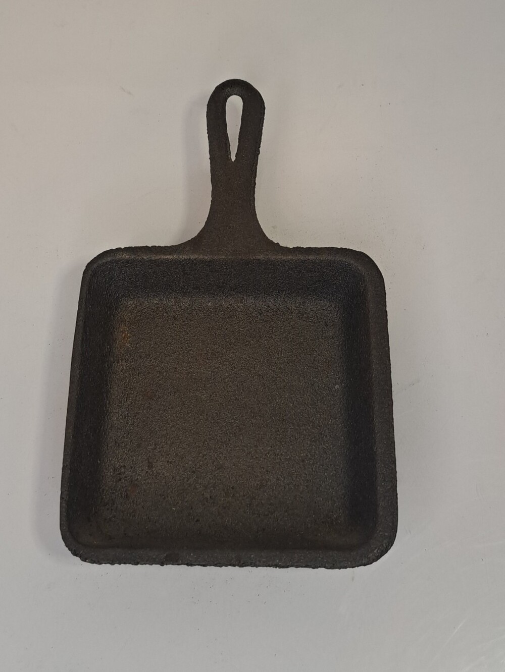 Wagner Cast Iron Cookware 100 Year Anniversary Limited Edition Mini Skillet-NEW